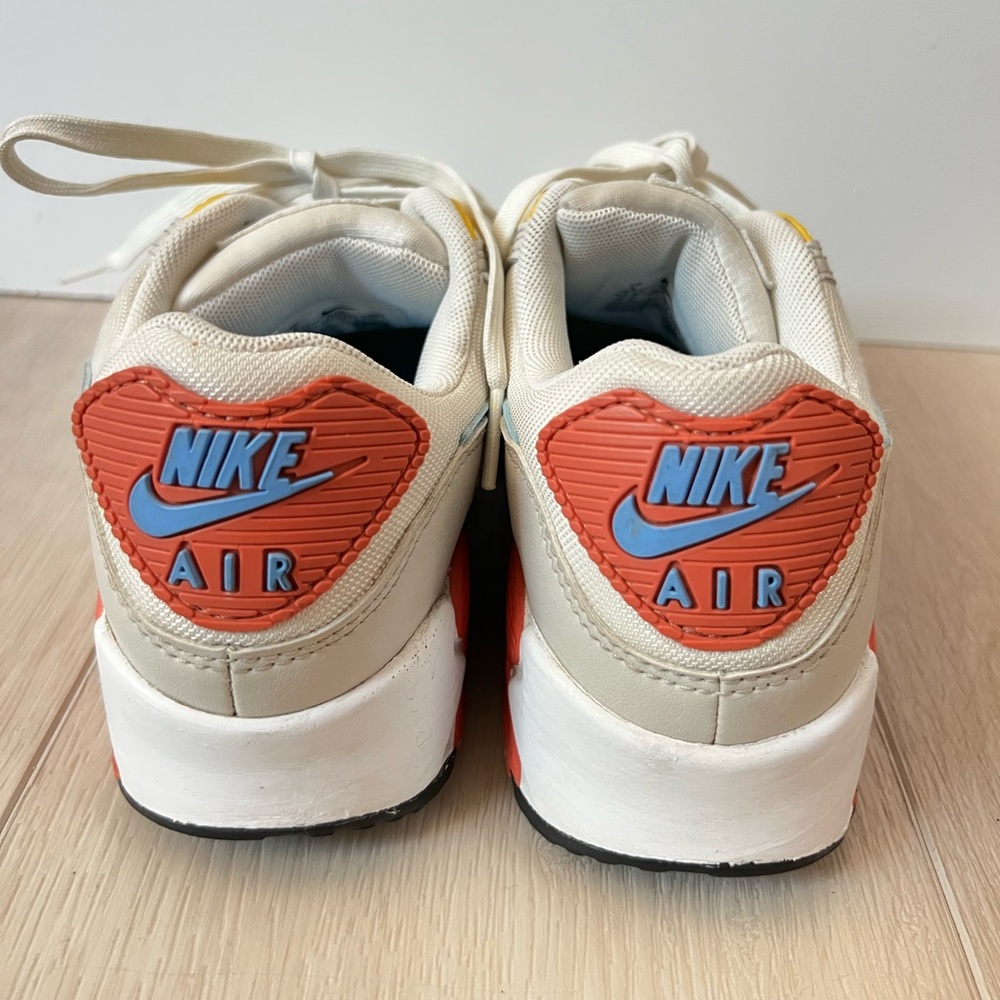 Nike Air Max 90 - Picture 3 of 8